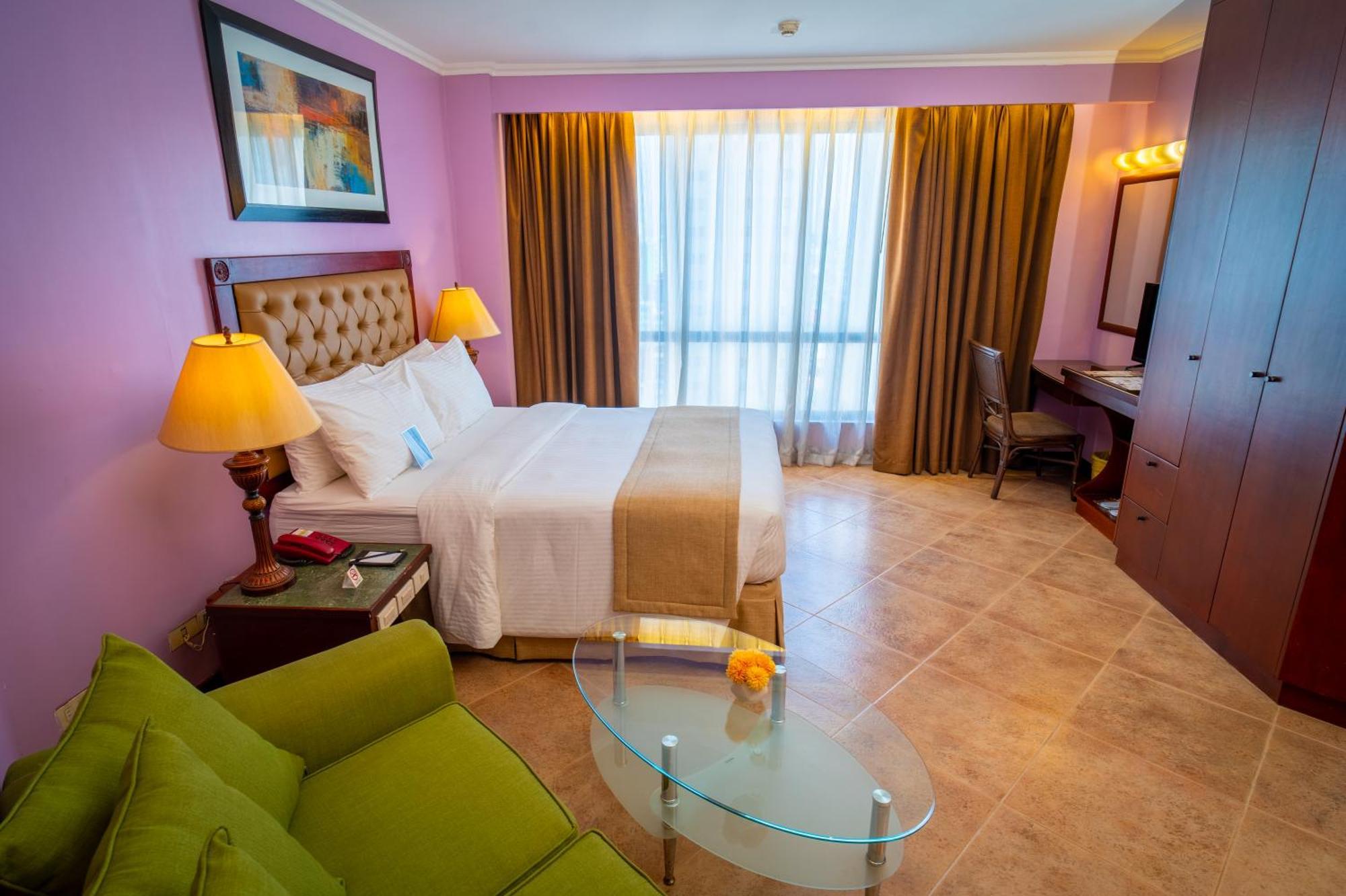 Royal Bellagio Hotel Makati City Ngoại thất bức ảnh